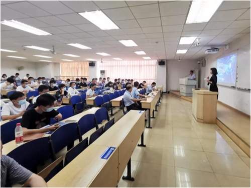 新“鋰”想 新起點(diǎn)！中偉2022年校園招聘中南大學(xué)站宣講會(huì)舉行