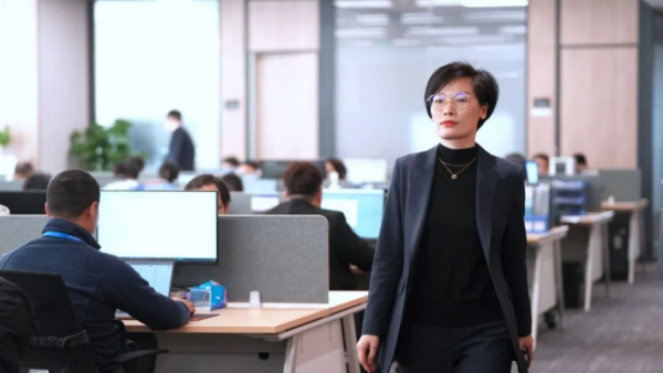 葆初心 再創(chuàng)業(yè) | 李寧珍：靠近光，追隨光，成為光，發(fā)散光